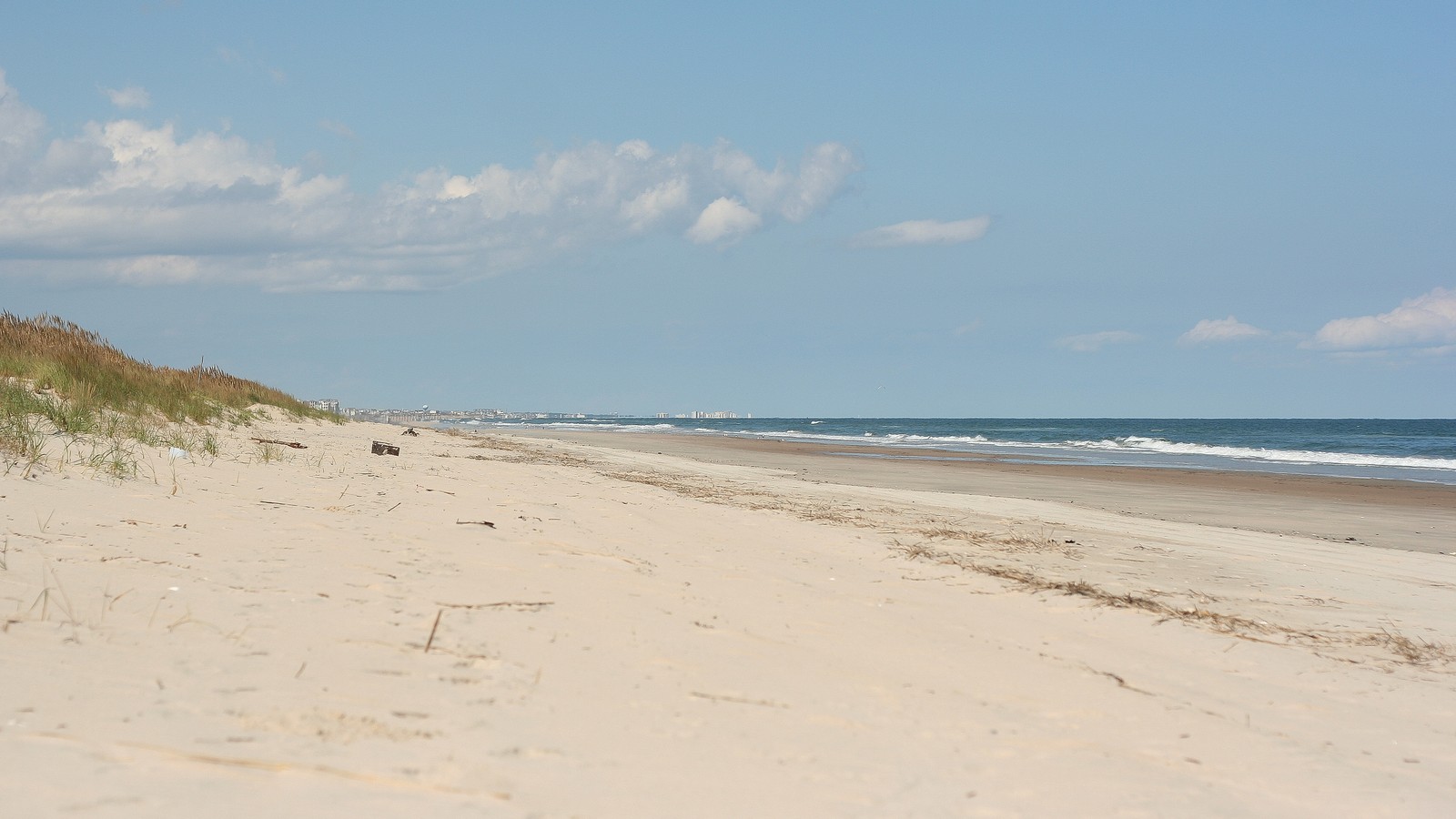 Sandbridge Beach Atlantic shore; 2009-10-02.